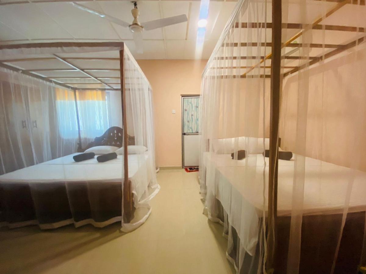 The Village Home Dikwella Chambre photo